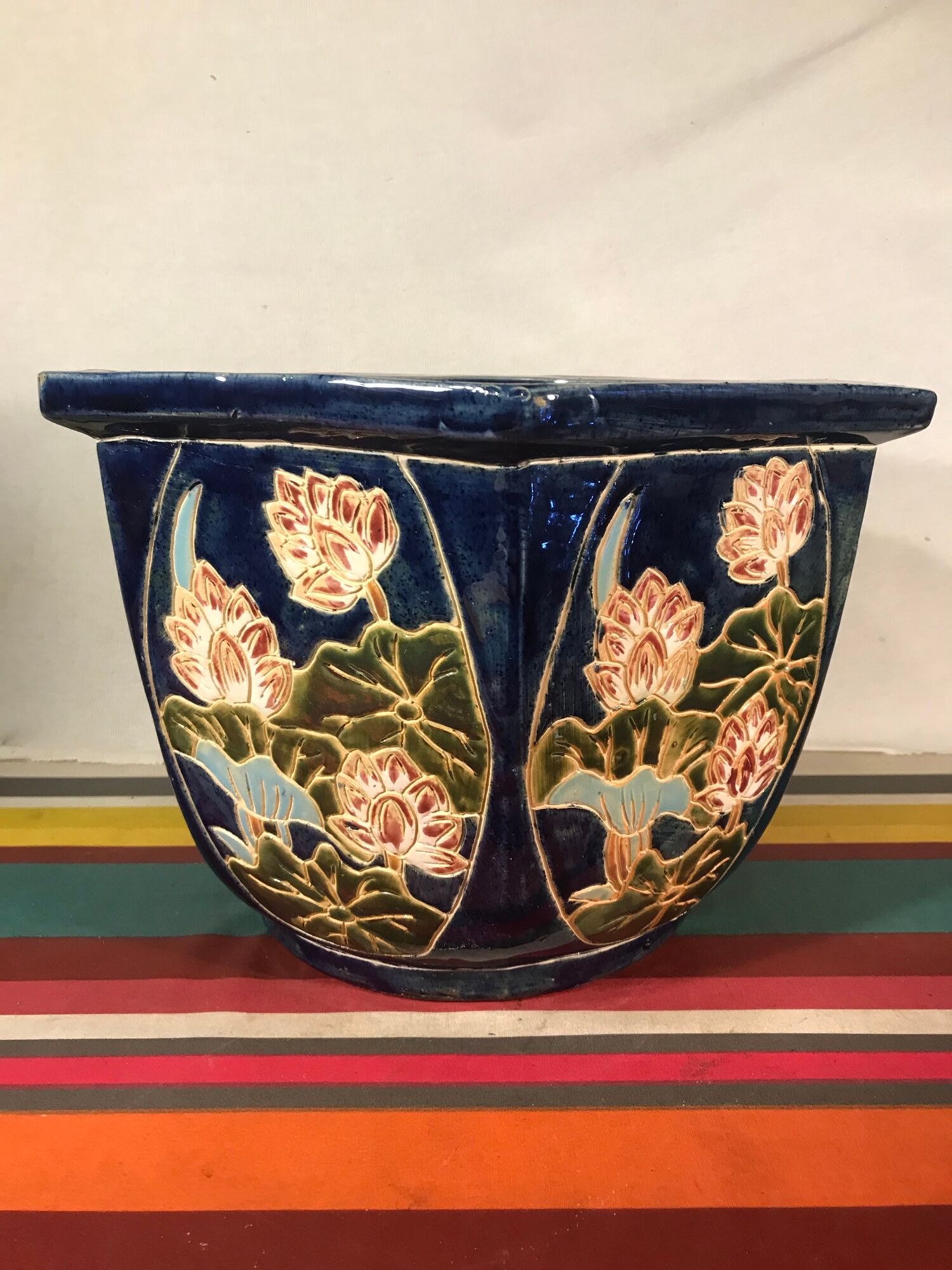 Ceramic pot cover