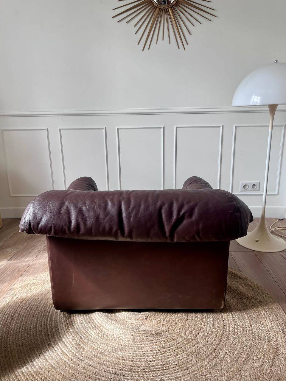 Brown leather armchair from the 1970s.
