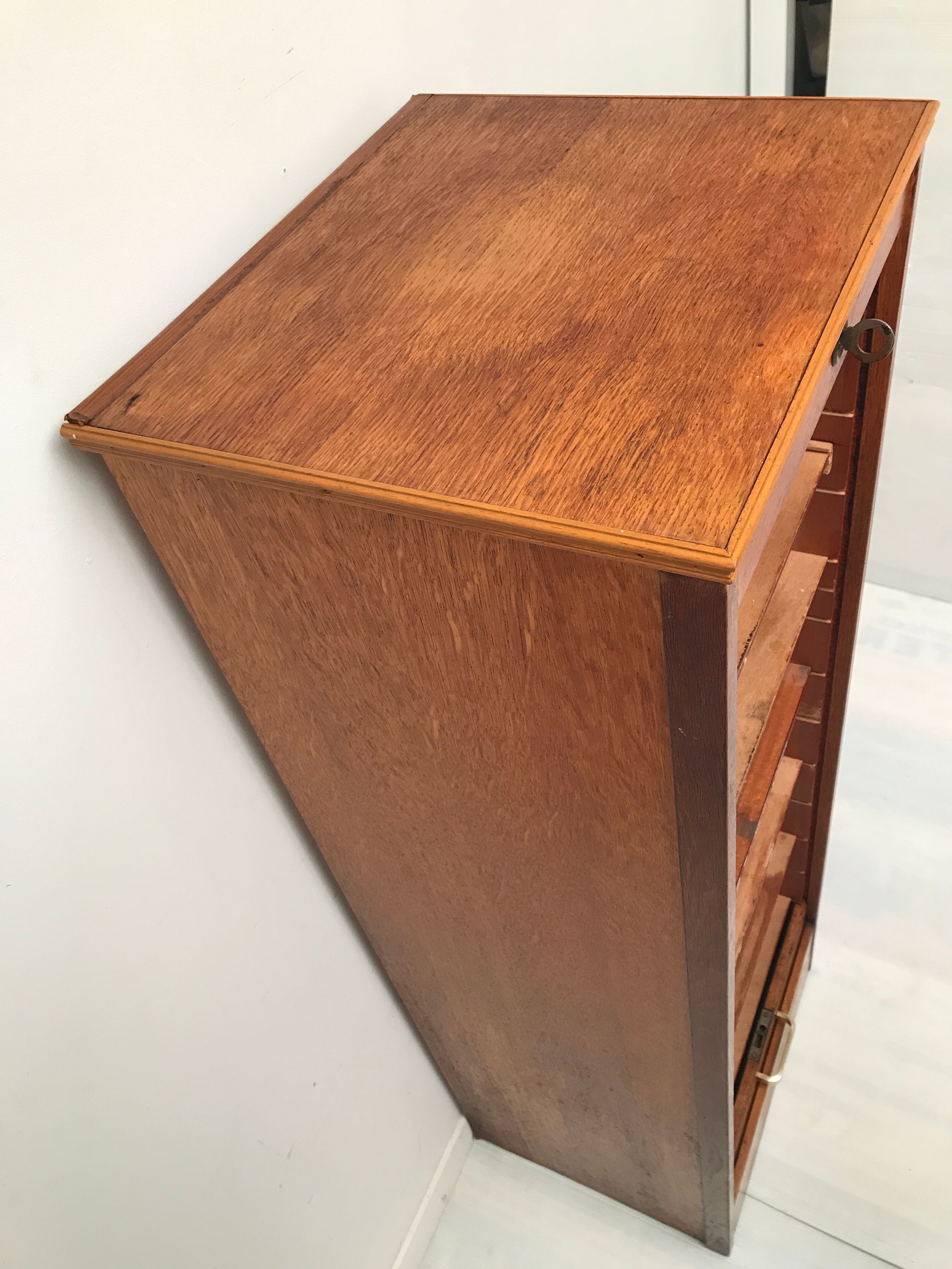 Curtain binder cabinet year 60-70
