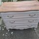 Commode de style louis xv  peinte