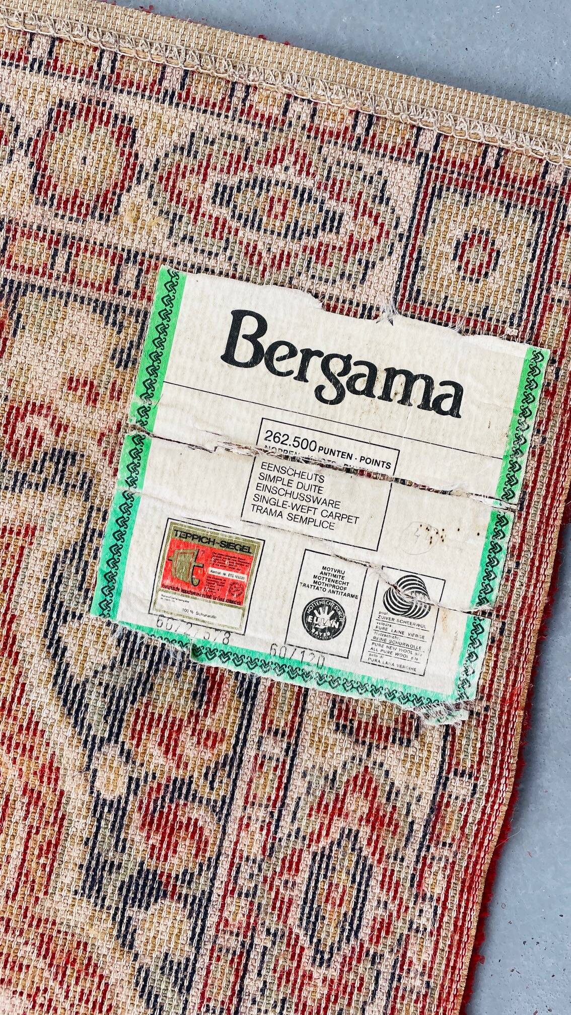 Carpet rug seal pure wool vintage