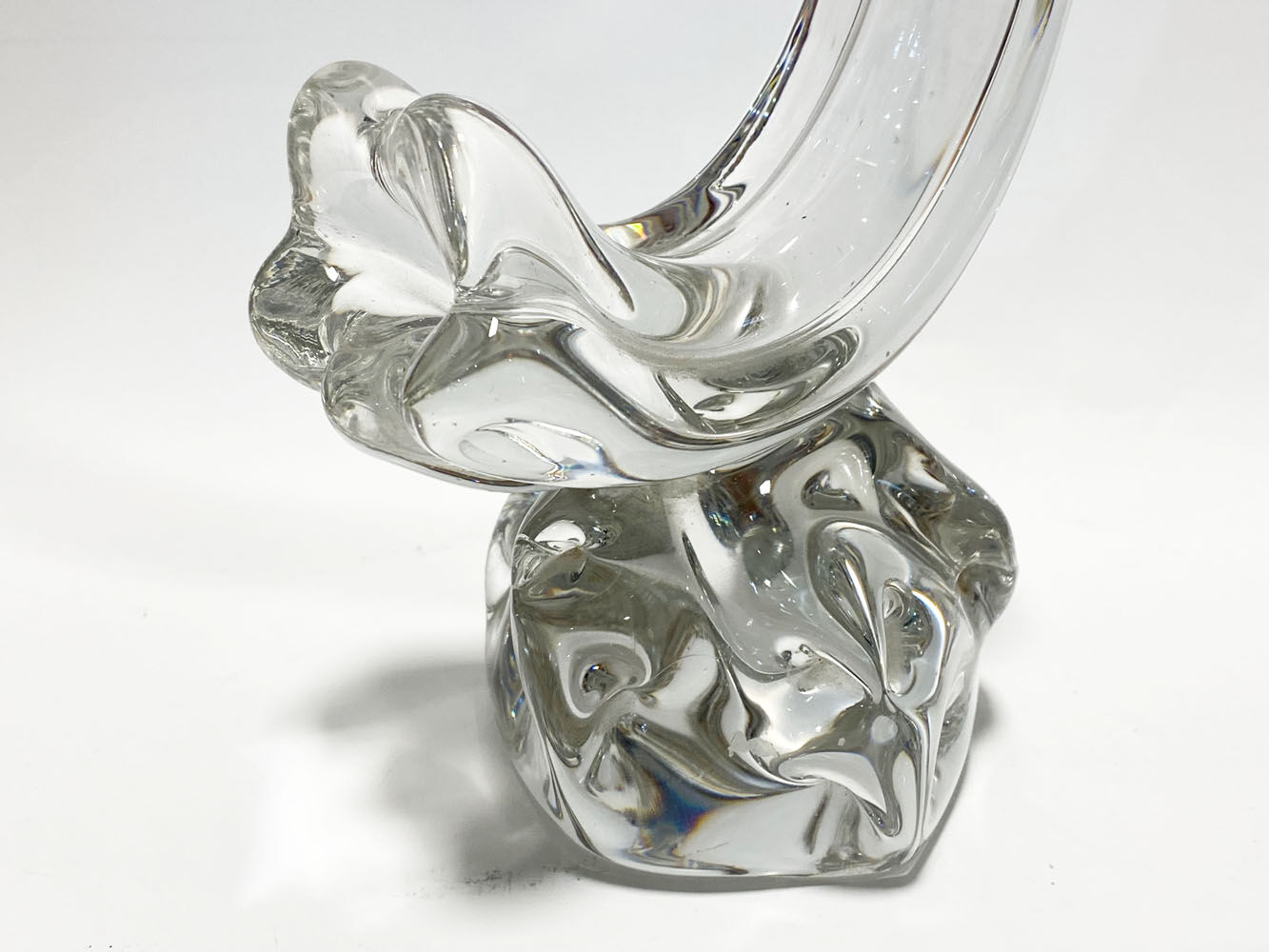 Lamp foot signed Daum France. Horn of plenty. 25 cm