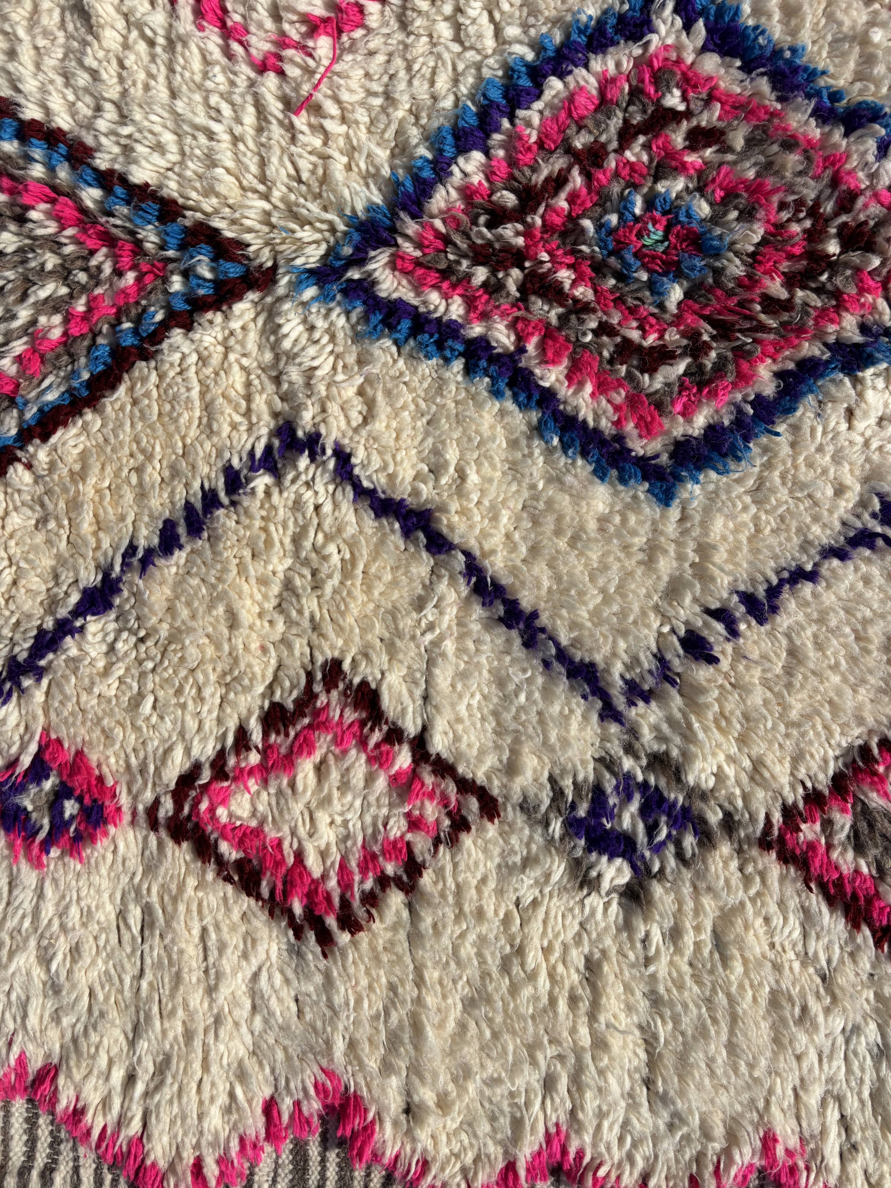 Moroccan Berber Azilal wool rug 150x270 cm