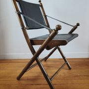 Paire de chaises pliantes safari  en cuir 1970-80