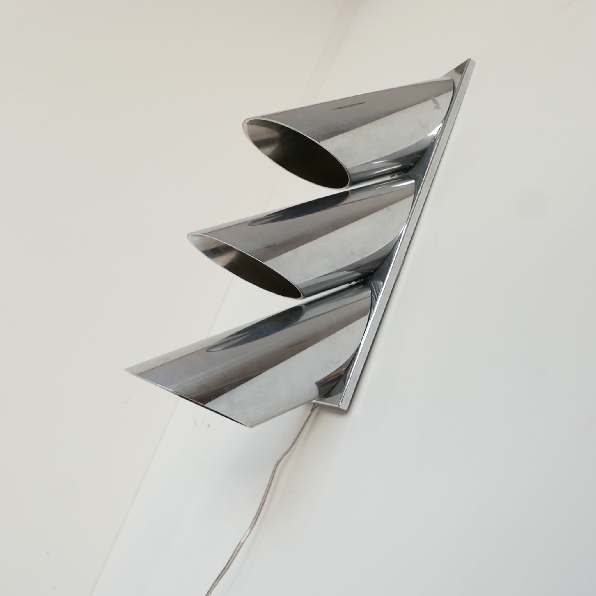 Italian mid-century three tube directional wall light