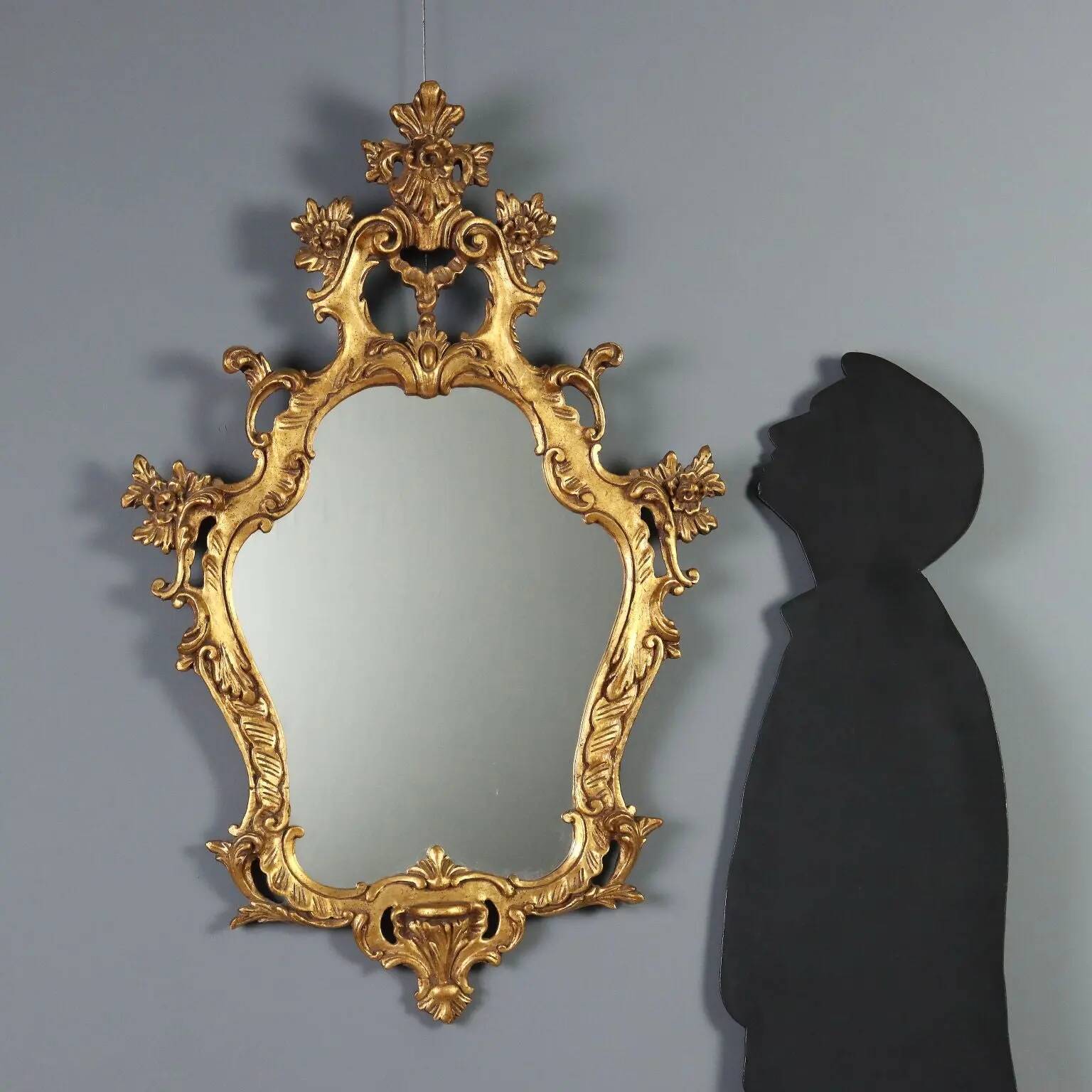 Antique baroque-style mirror in gilded wood, Italy, 20th century