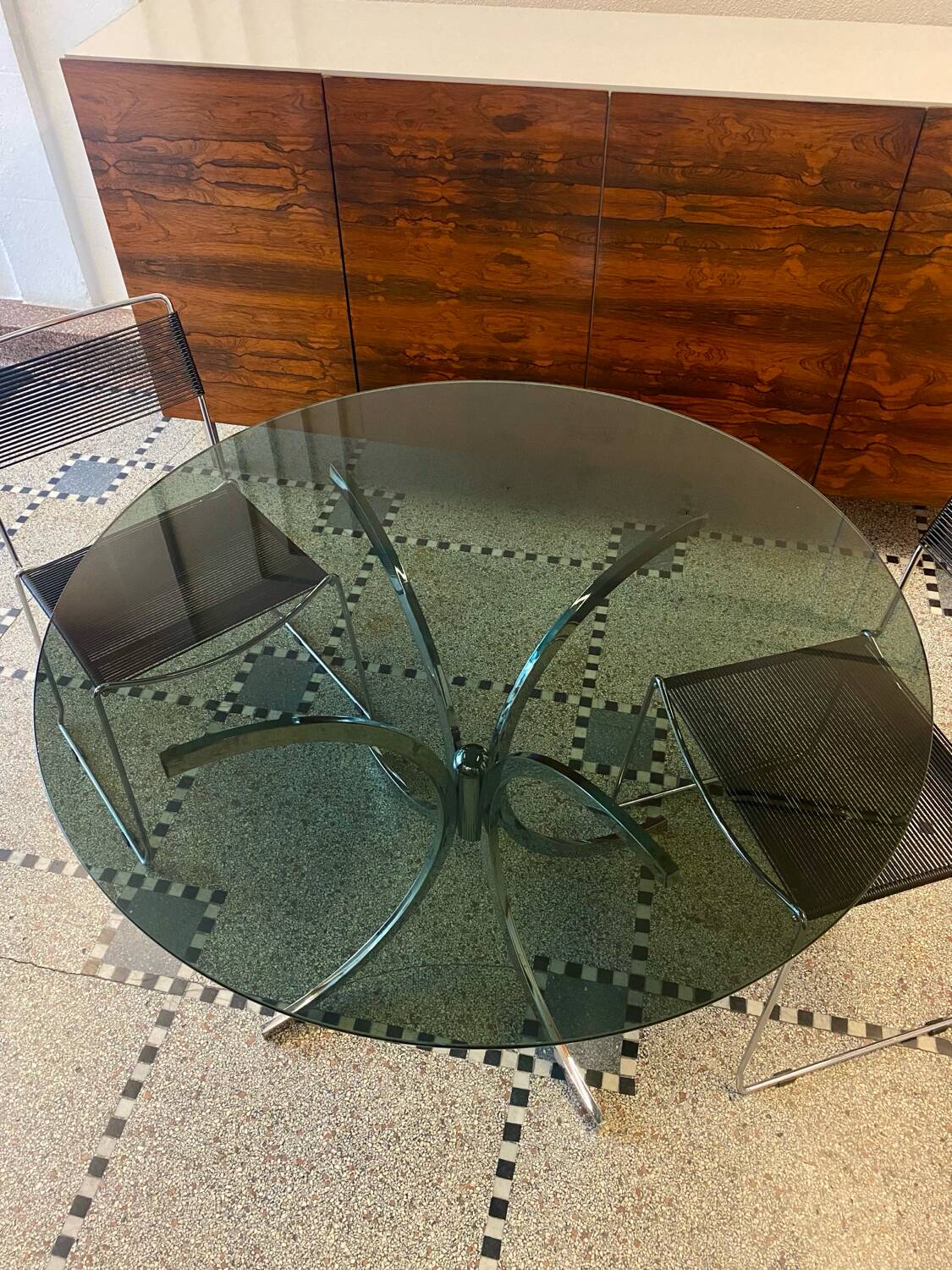 Italian round table in smoked glass 1970 Giotto Stoppino style