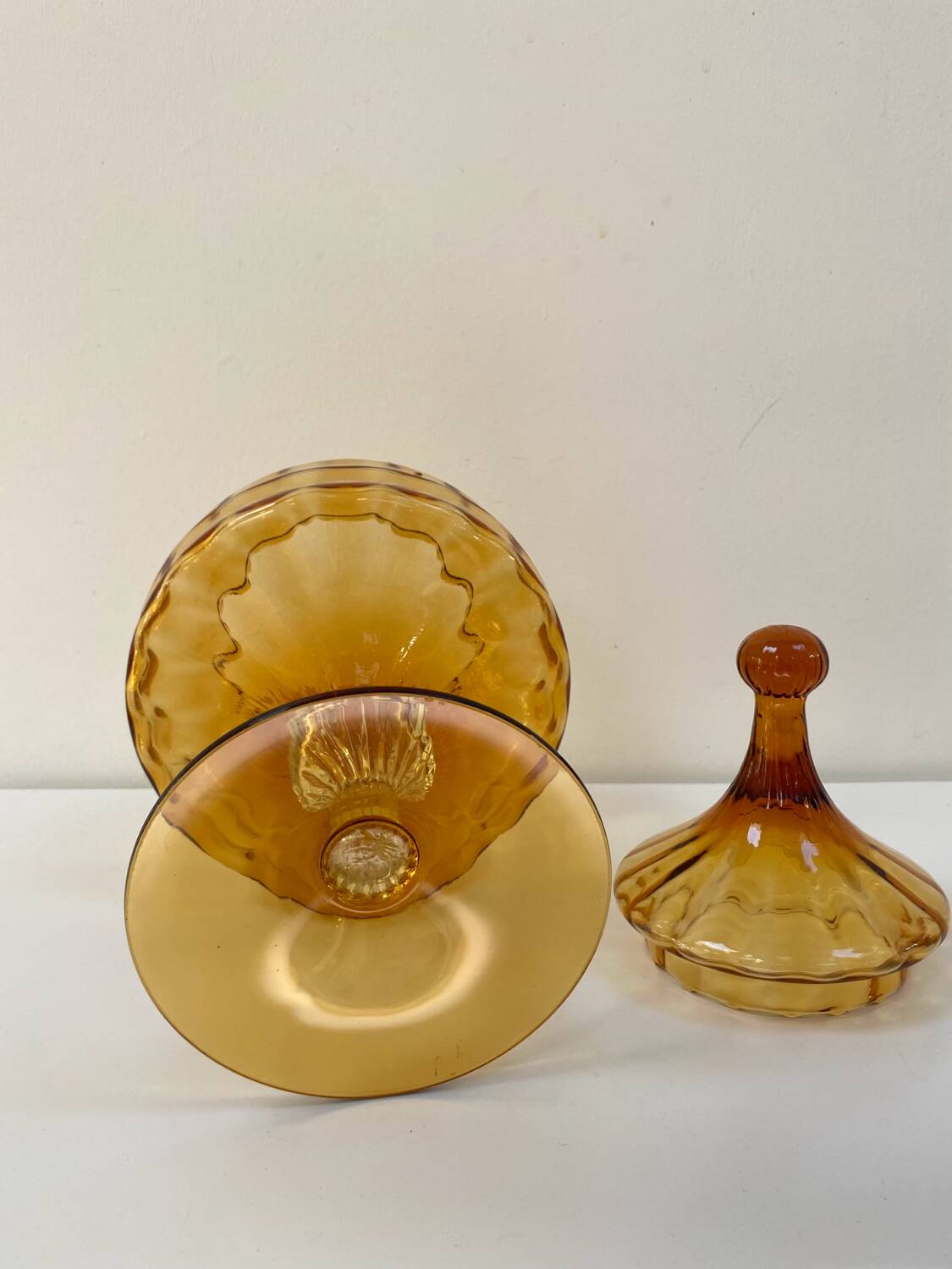 Amber glass dragée dish from Empoli, Italy - 1960s