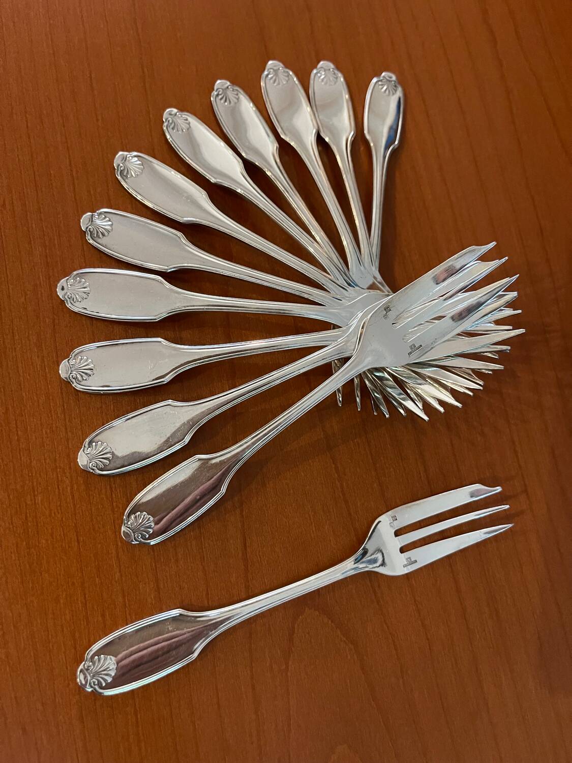 Christofle 12 cake forks 15.5 cm very good condition