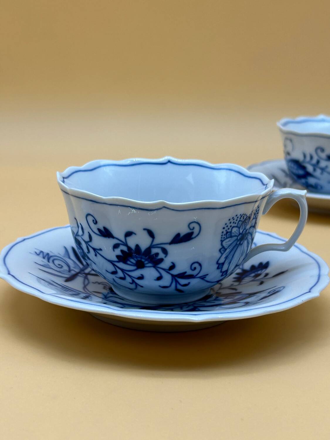 2 meissen tea cups