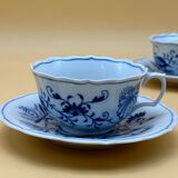 2 meissen tea cups