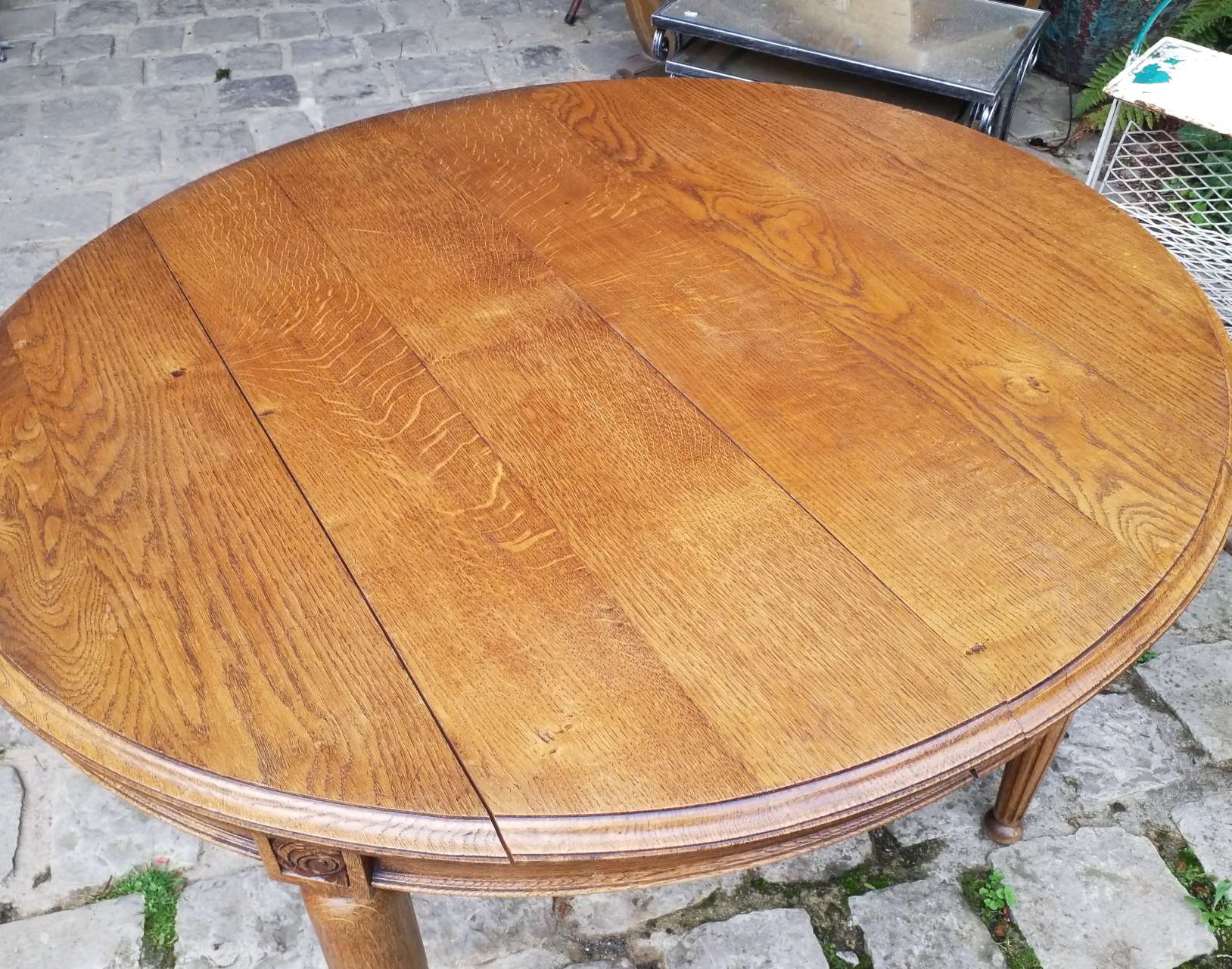 Oval table