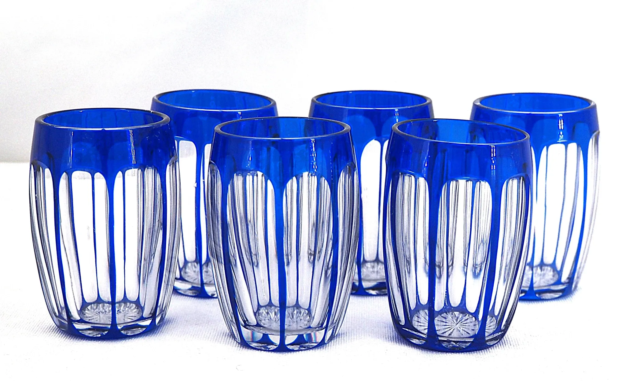 Saint Louis, 6 liqueur glasses, double blue crystal, excellent condition, Art Deco.