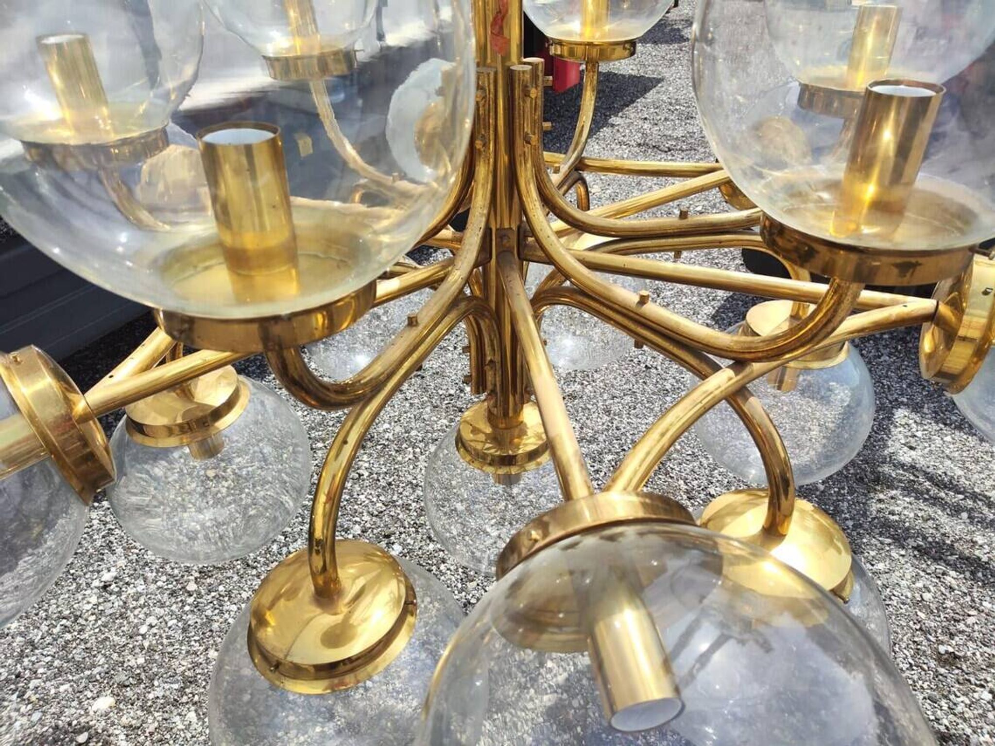 Lustre 19 feux en laiton, Italie 1960