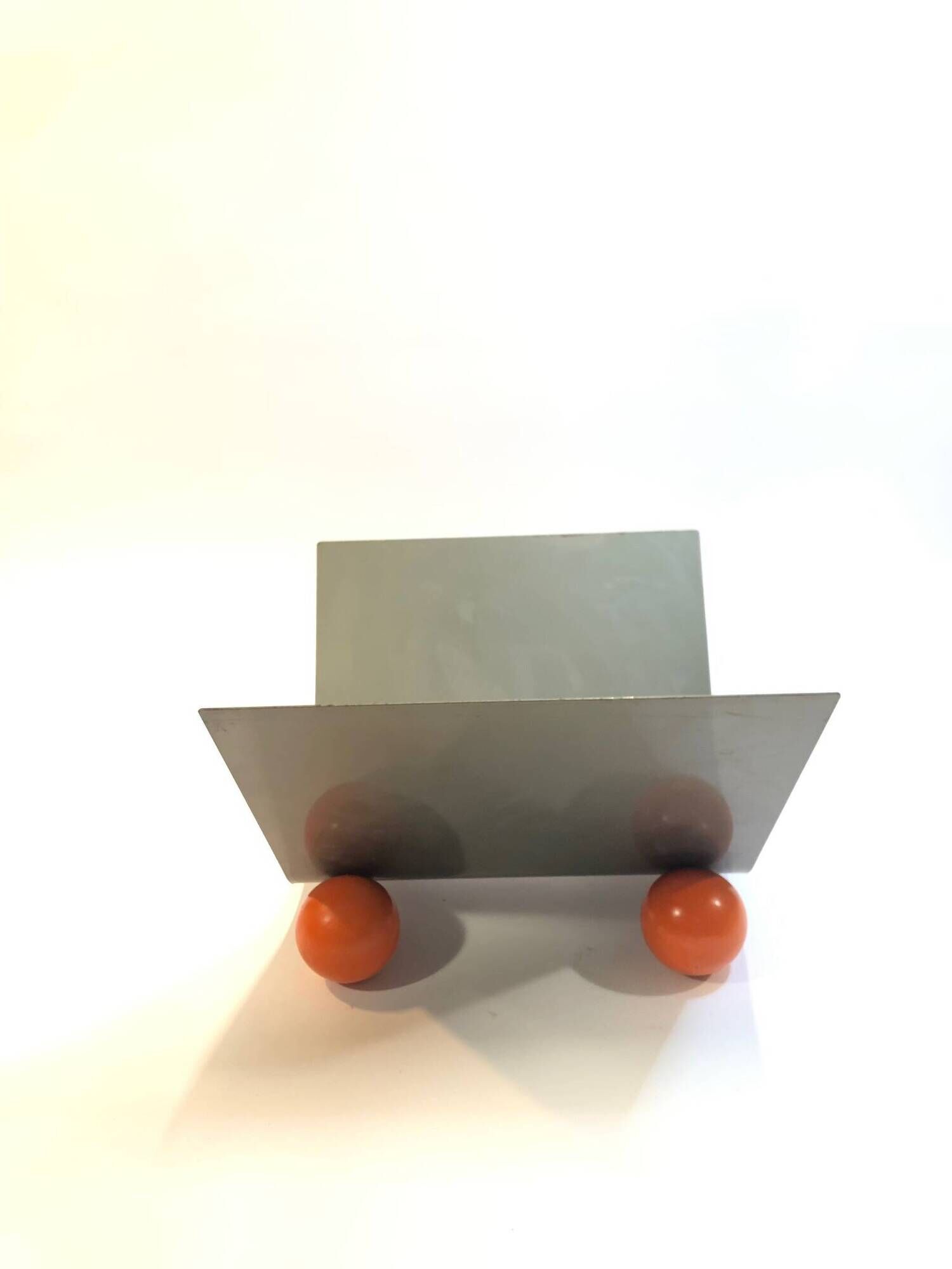 1980 metal and wood magazine holder
