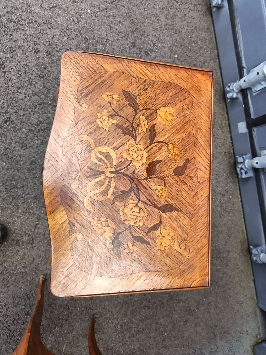 Paire de chevets marqueterie ancien style louis xvi