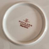 Round serving dish with handles (probably a cake dish or a plate)