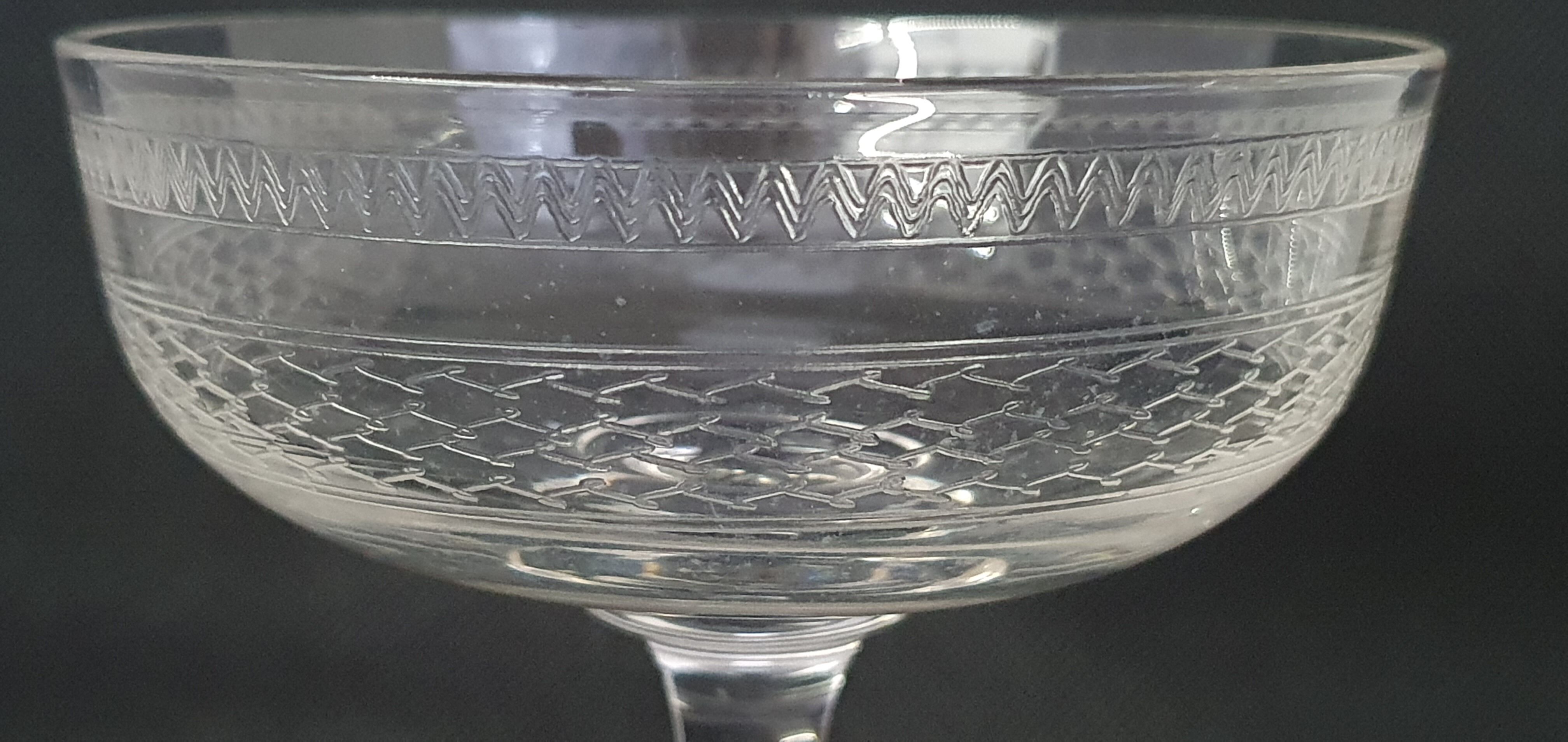 Set of 6 glasses in Champagne