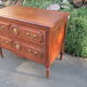 Commode sauteuse parisienne, 2 tiroirs, style Louis XVI