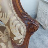 Louis XV shepherdess armchair in carved walnut