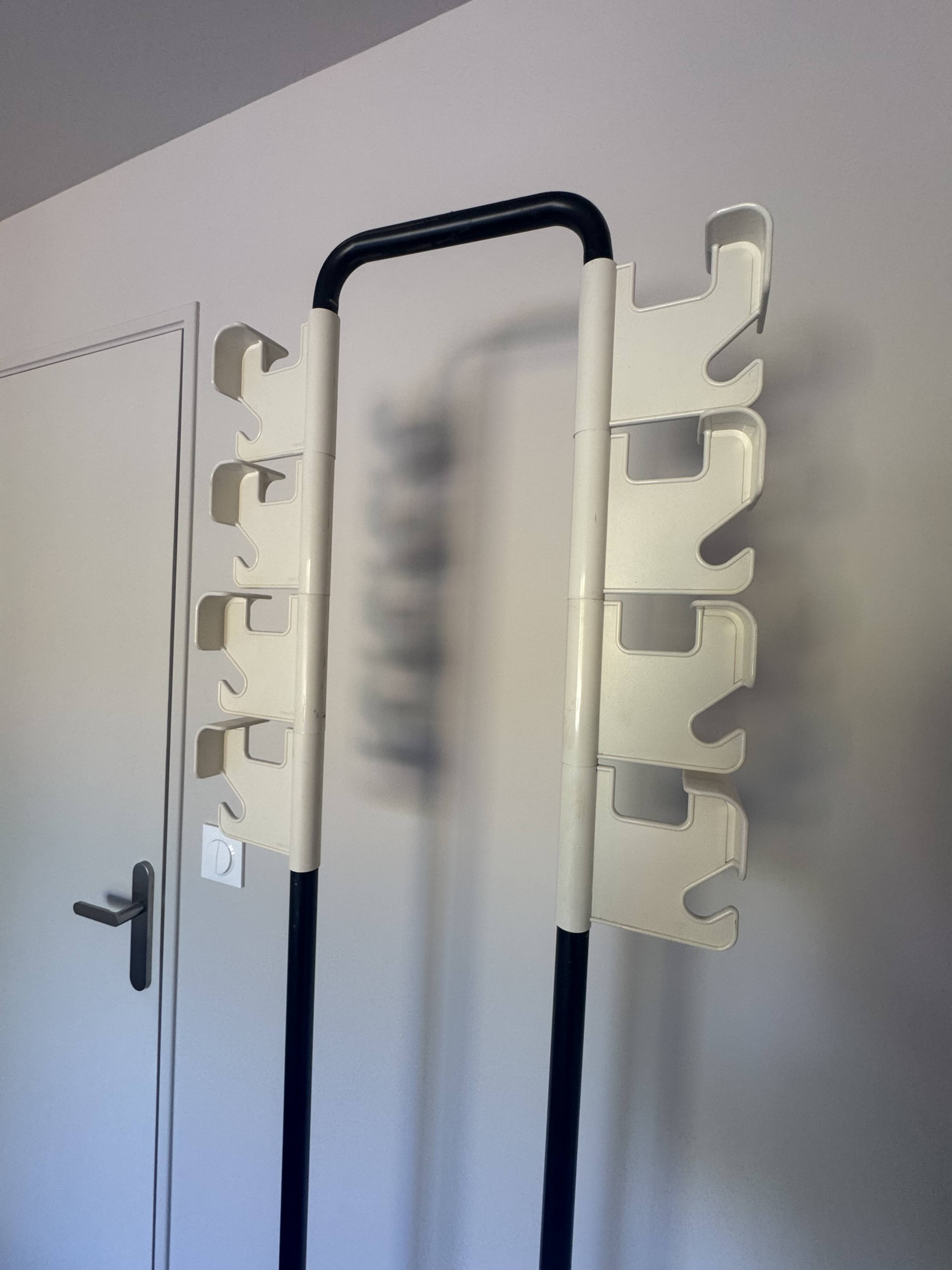 Coat rack Manade signed by Jean-Pierre Vitrac