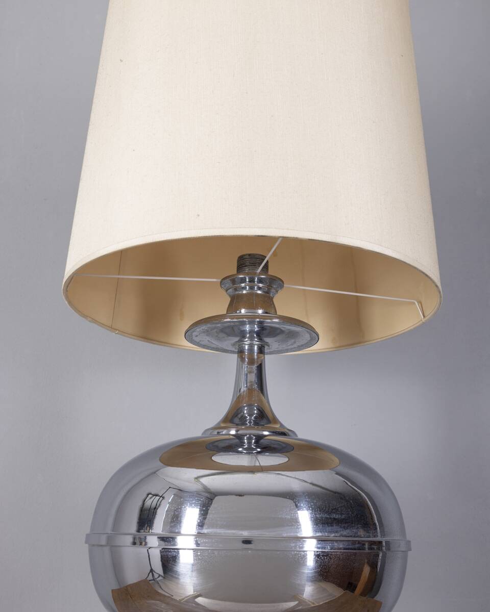 Large vintage 1970s table lamp in chromed metal, Italian design