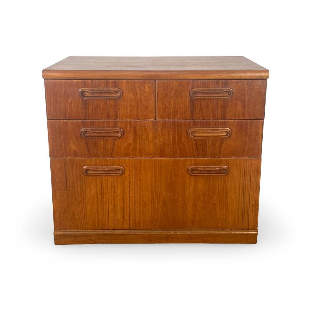 Coffre en teck style Mid-Century de Meredew