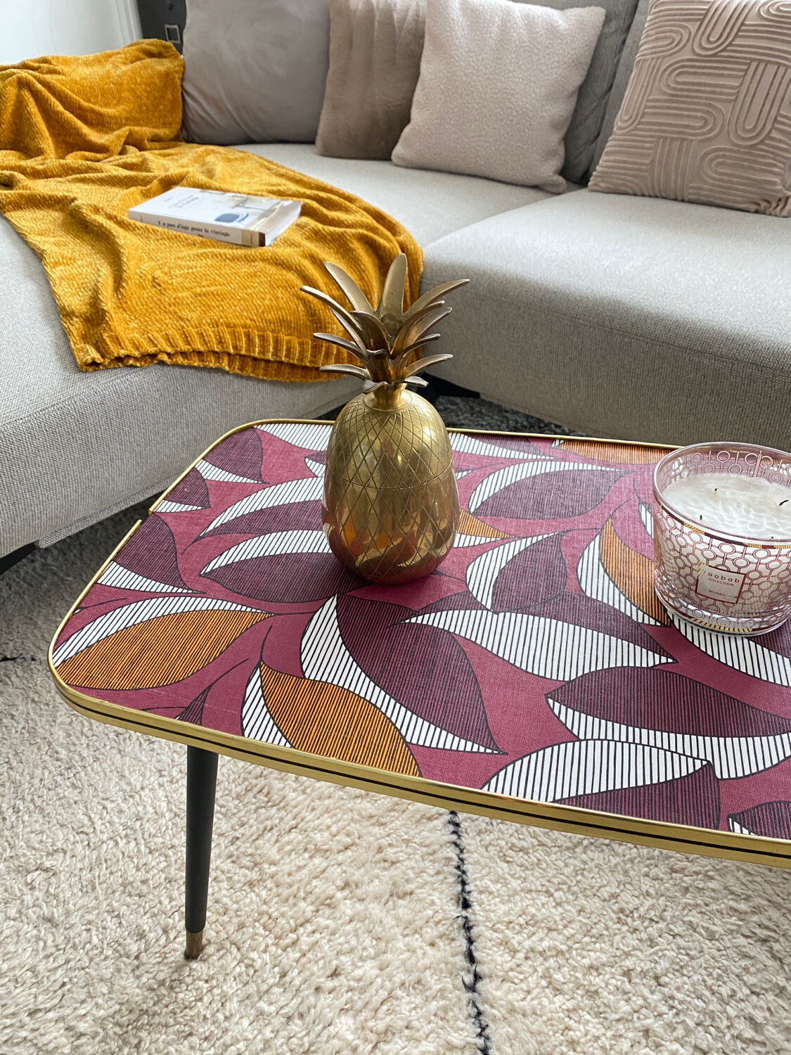 Vintage coffee table legs compass