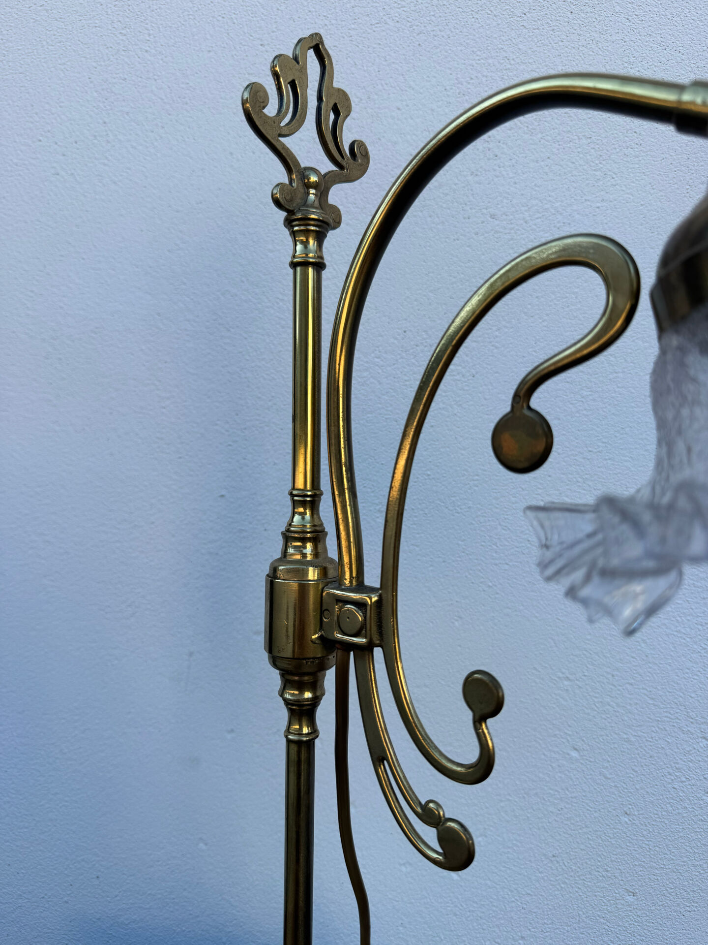 Swan neck brass lamp Art Nouveau