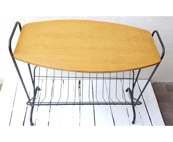 Table d'appoint porte revue 60