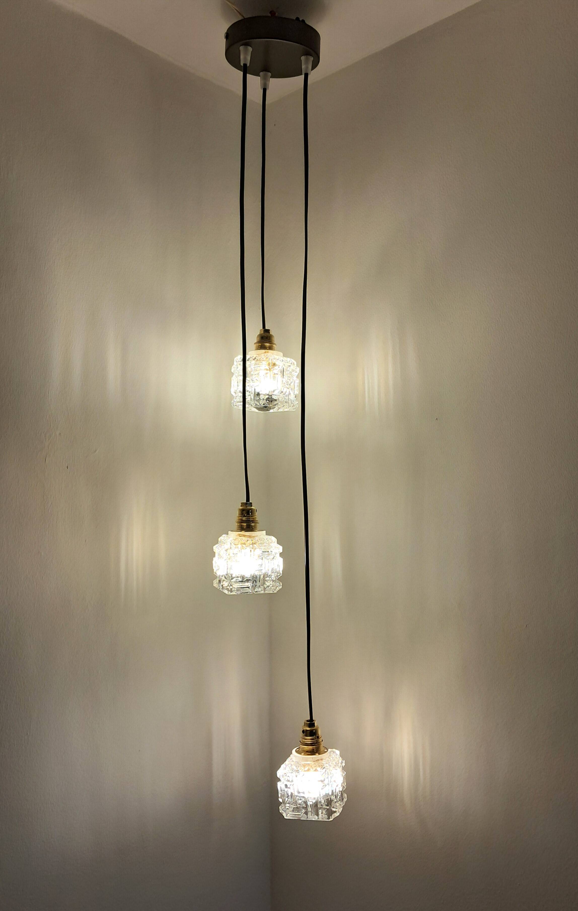Vintage cascading pendant light