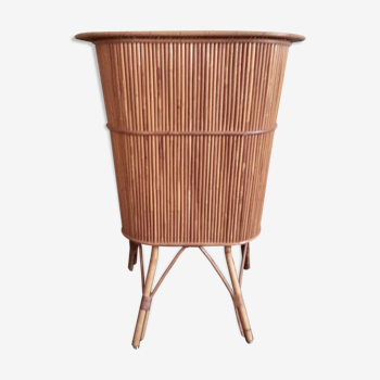 Rattan bar