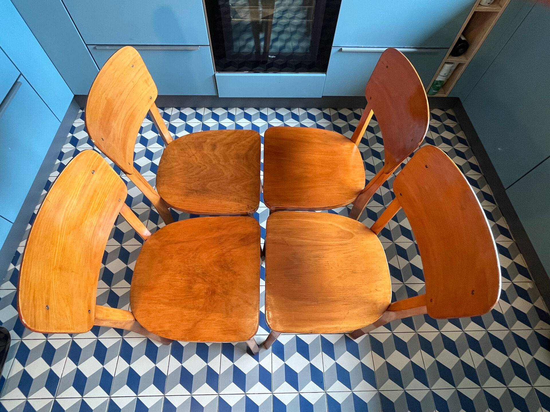 Set of 4 indestructible bistro chairs Elf