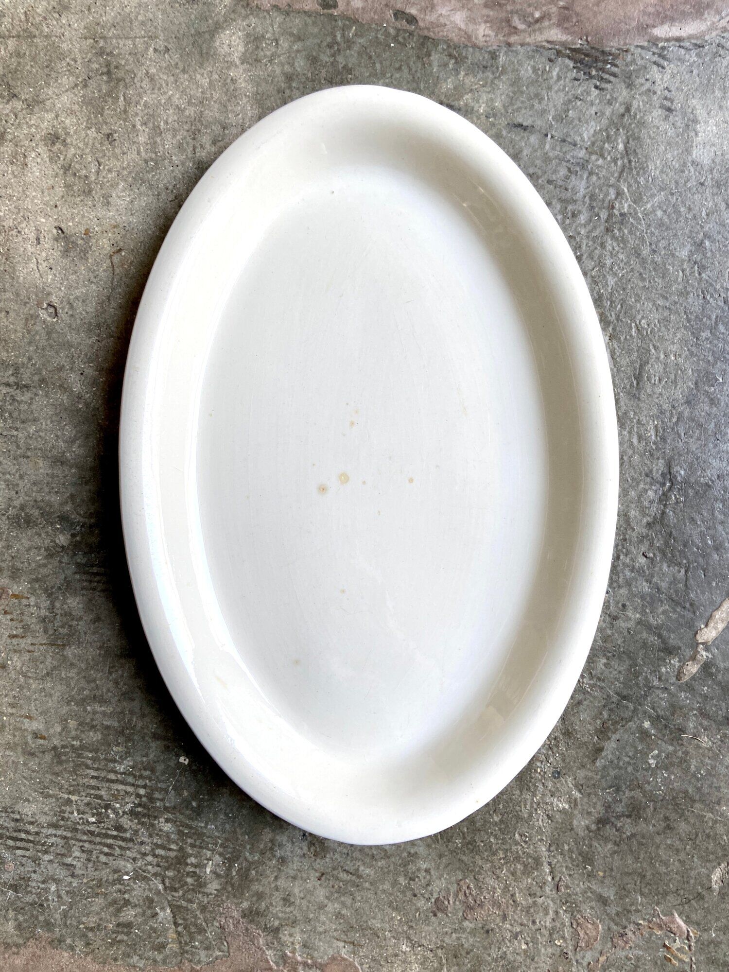 Sarreguemines oval dish in unbleached earthenware