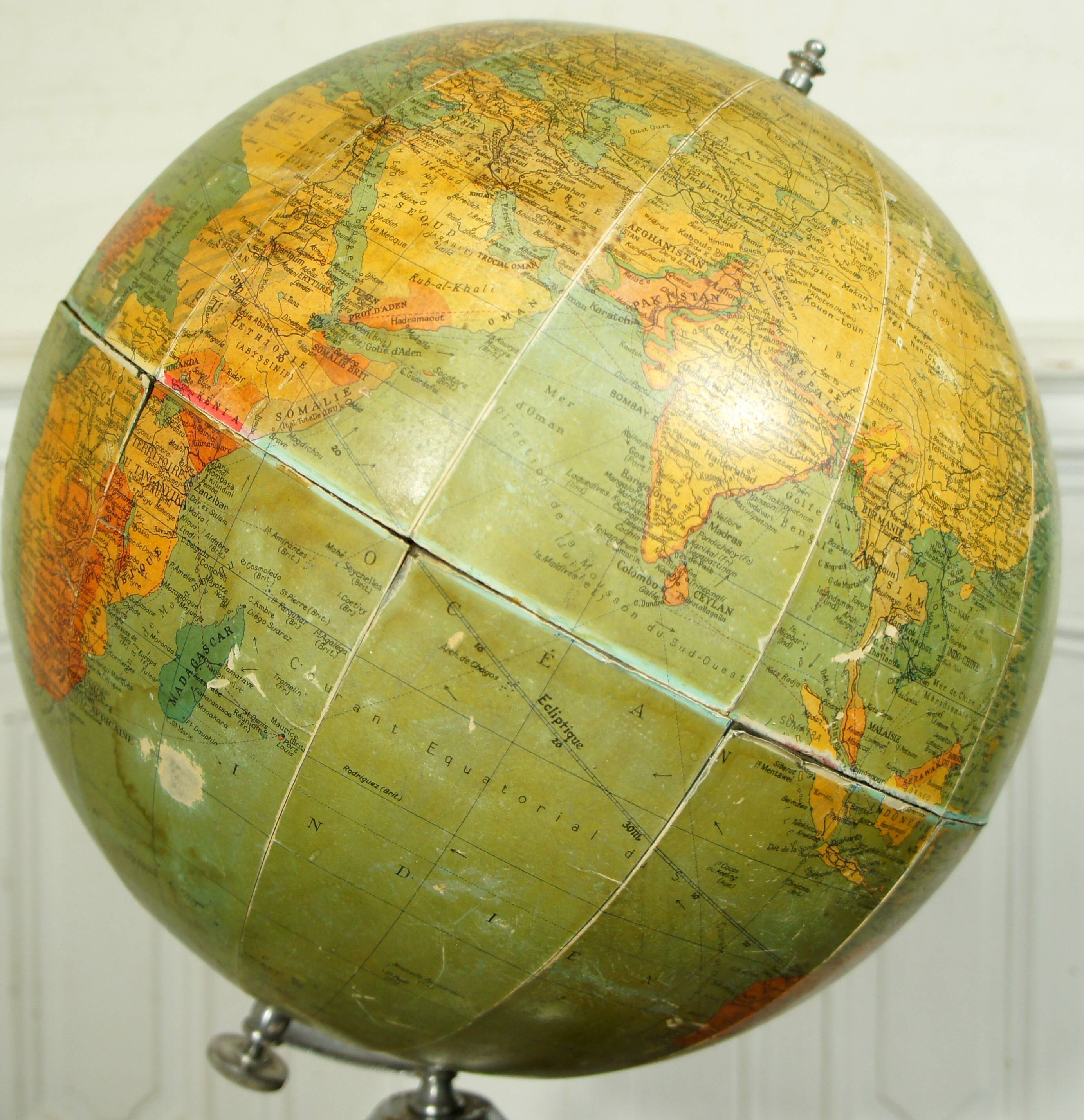 Globe maps Taride Philips challenge globe before 1935