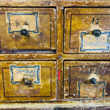 Workshop chest of drawers with authentic drawers