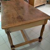 Farmhouse table