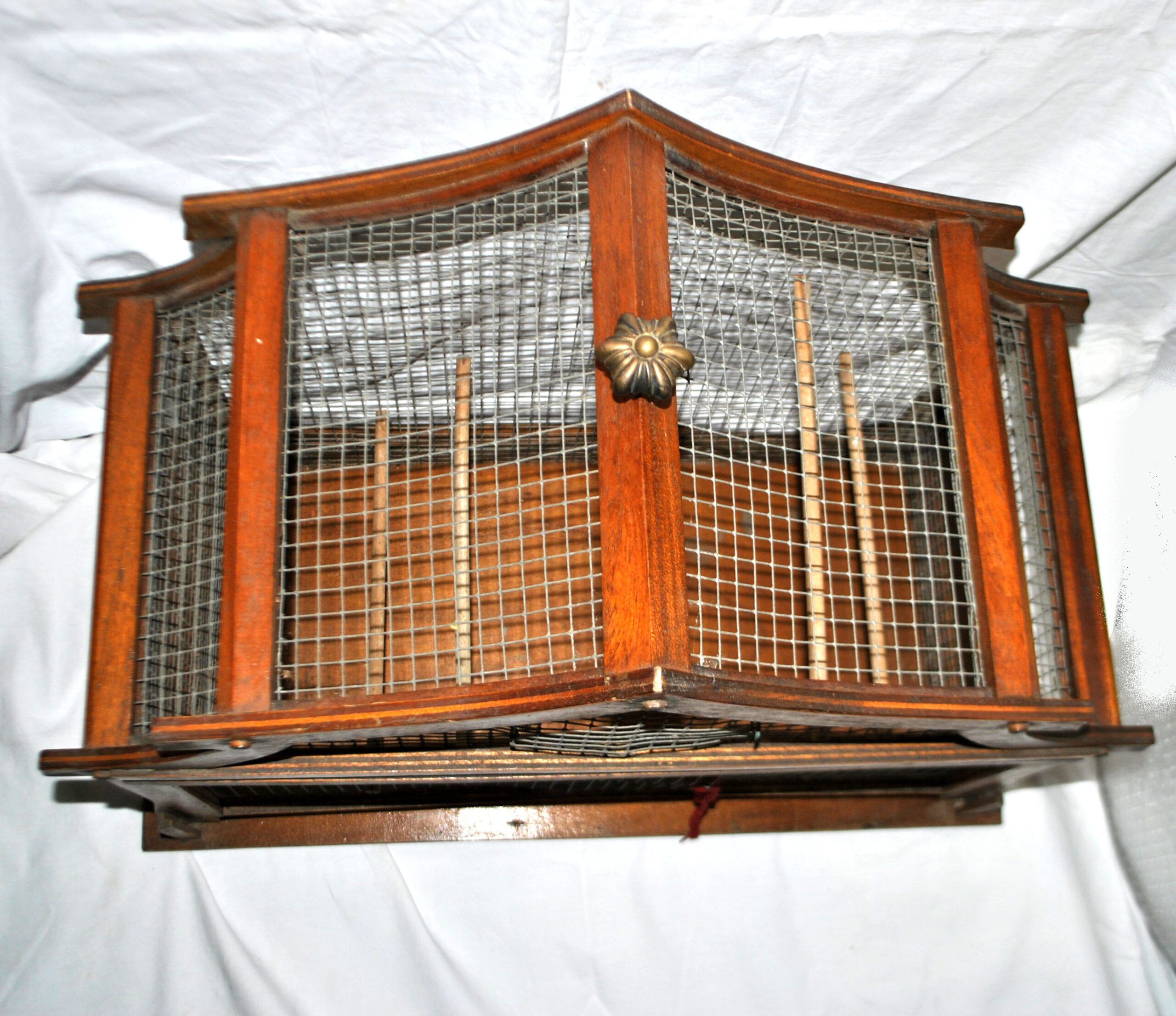 Large vintage wooden birdcage with metal mesh - Handmade 1960s