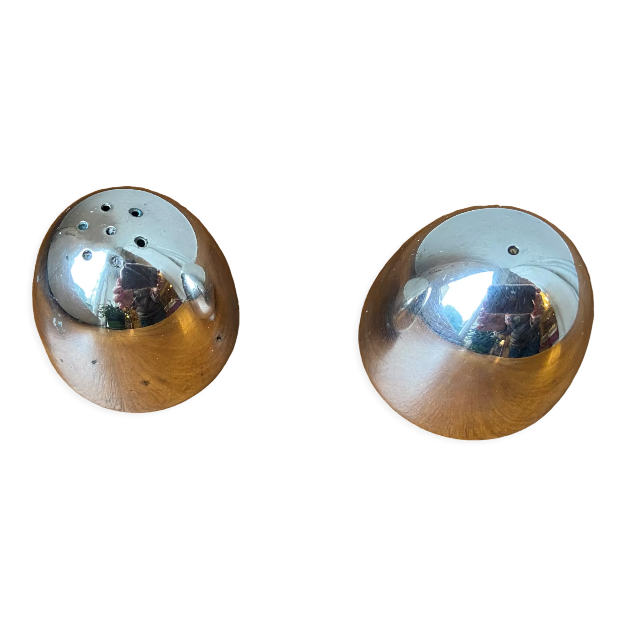 Salt shaker and pepper vintage eggs