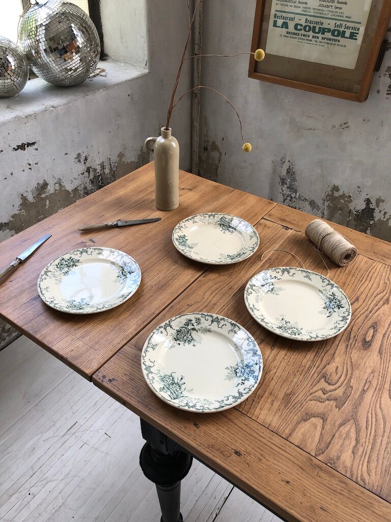 4 plates Iron Earth H.C.