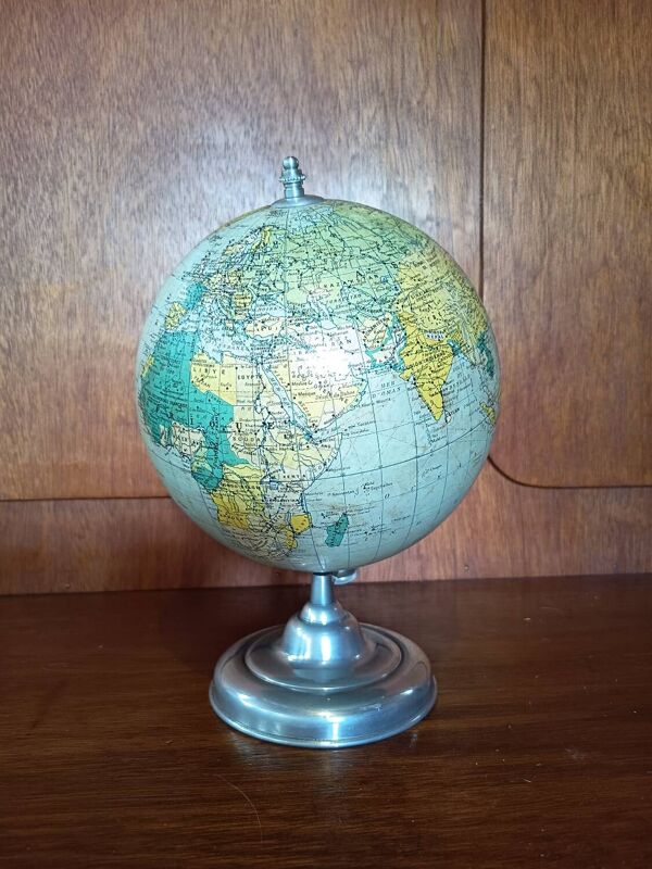 Mappemonde Taride 1950
