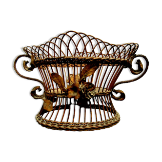 Oval carved wooden basket Black Forest, Napoleon III, Leaves and roses