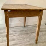 Farm table