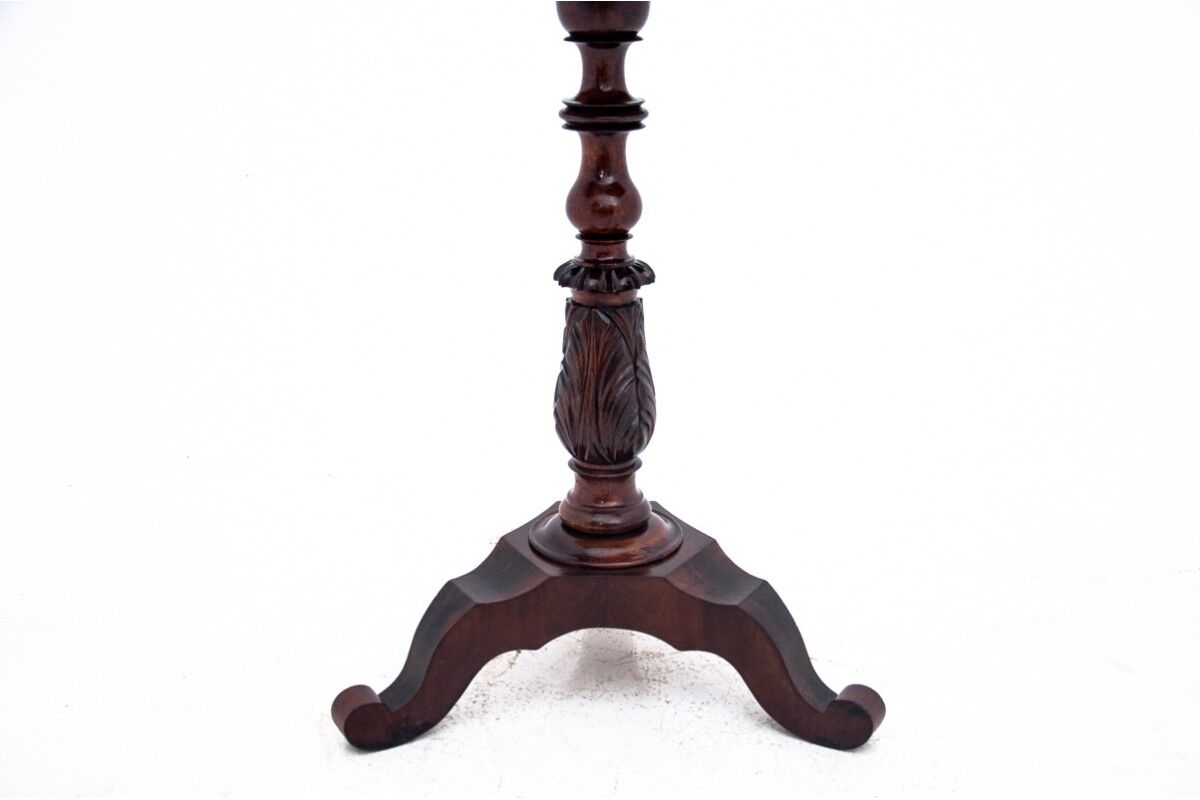 Table Biedermeier, Europe occidentale, vers 1870
