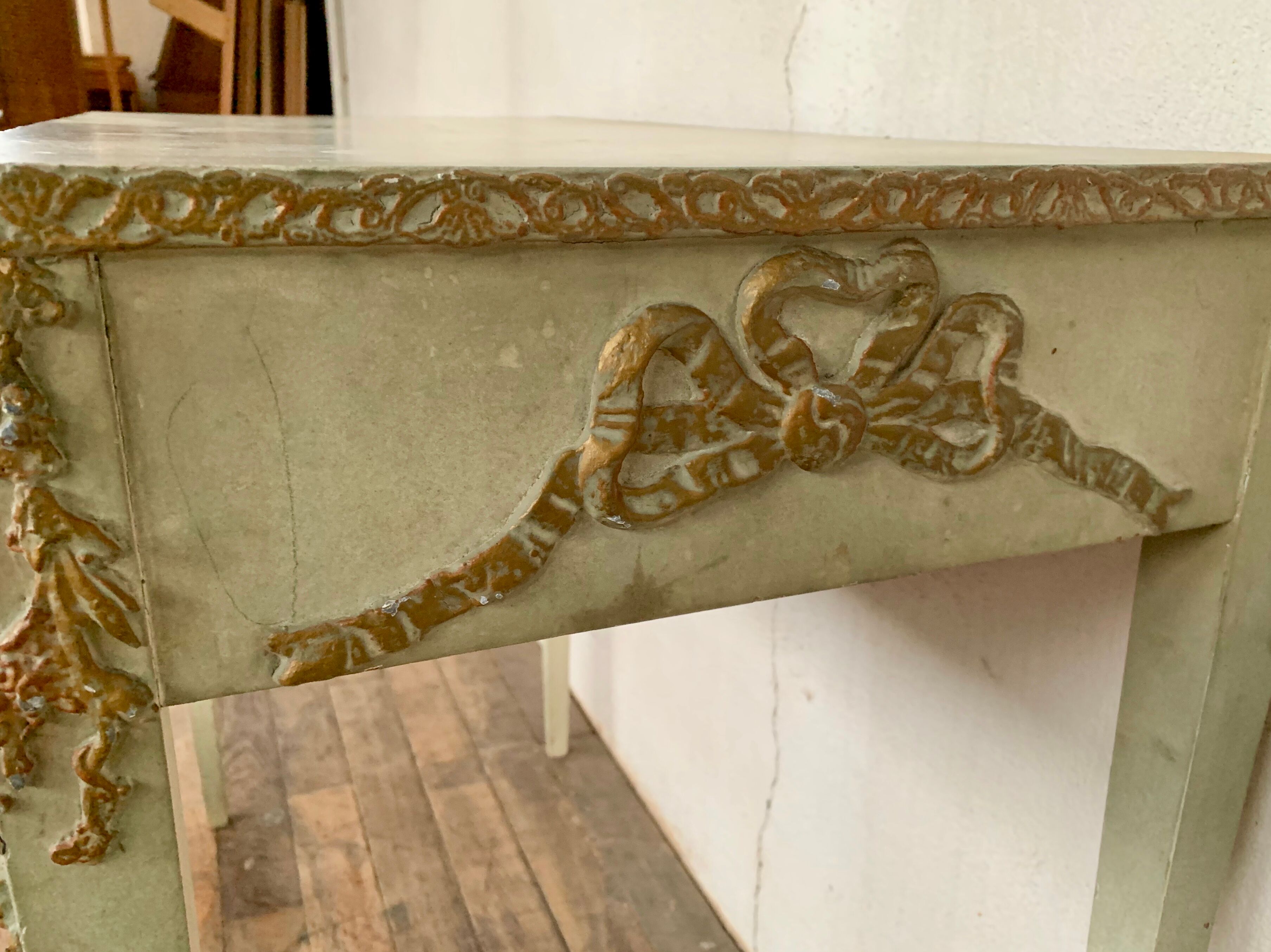 Console, Louis XVI style in pine with original grey patina