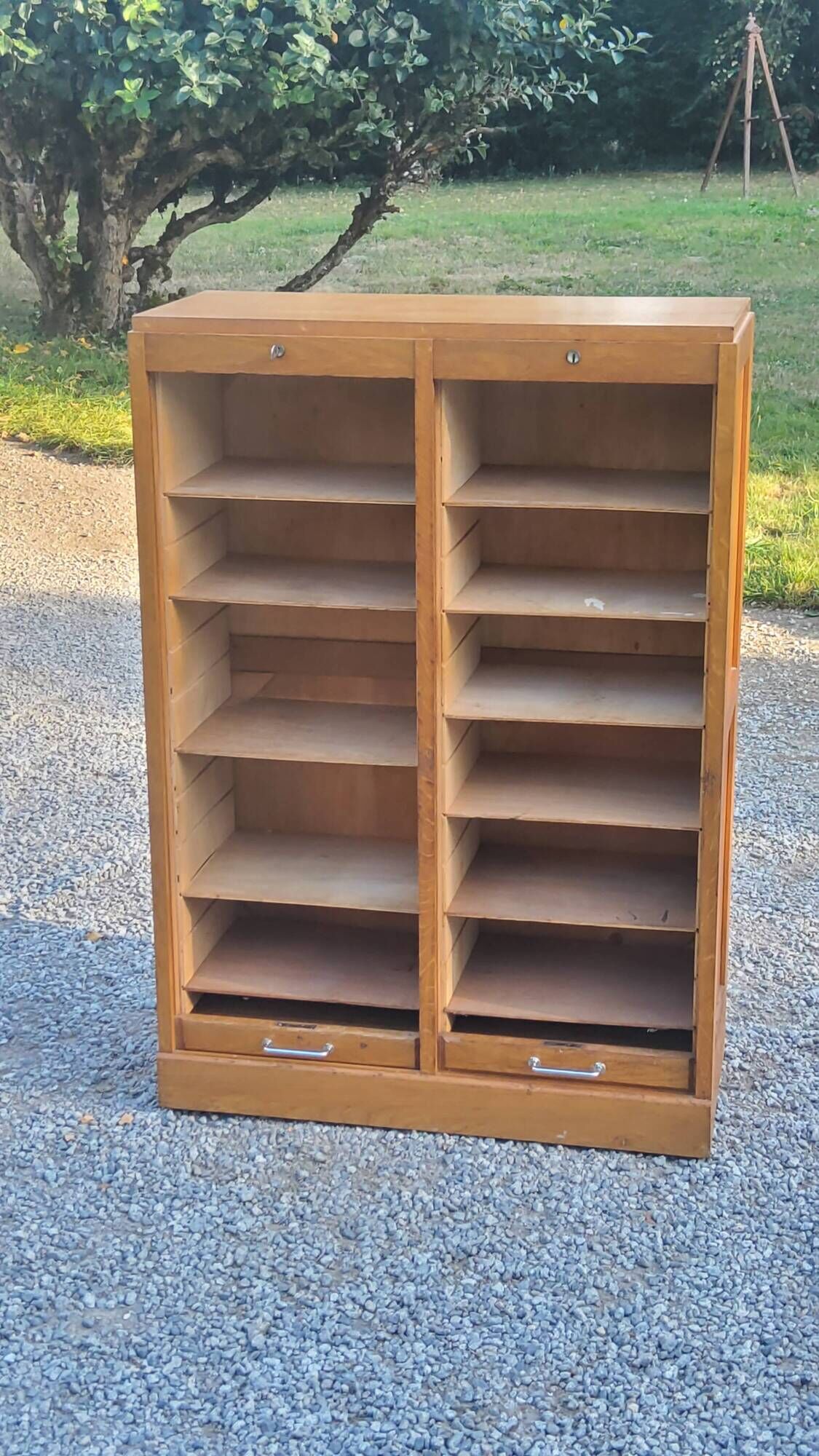 Curtained filing cabinet in golden blond oak 2 columns from the 1950s