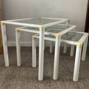 Trio de tables gigognes des années 70-80