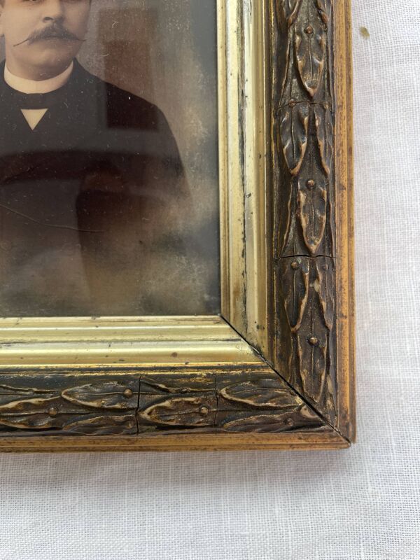 Portrait, photographie, ambrotype, peint à la main, XIXème, signé EV, daté 1881, verre bombé
