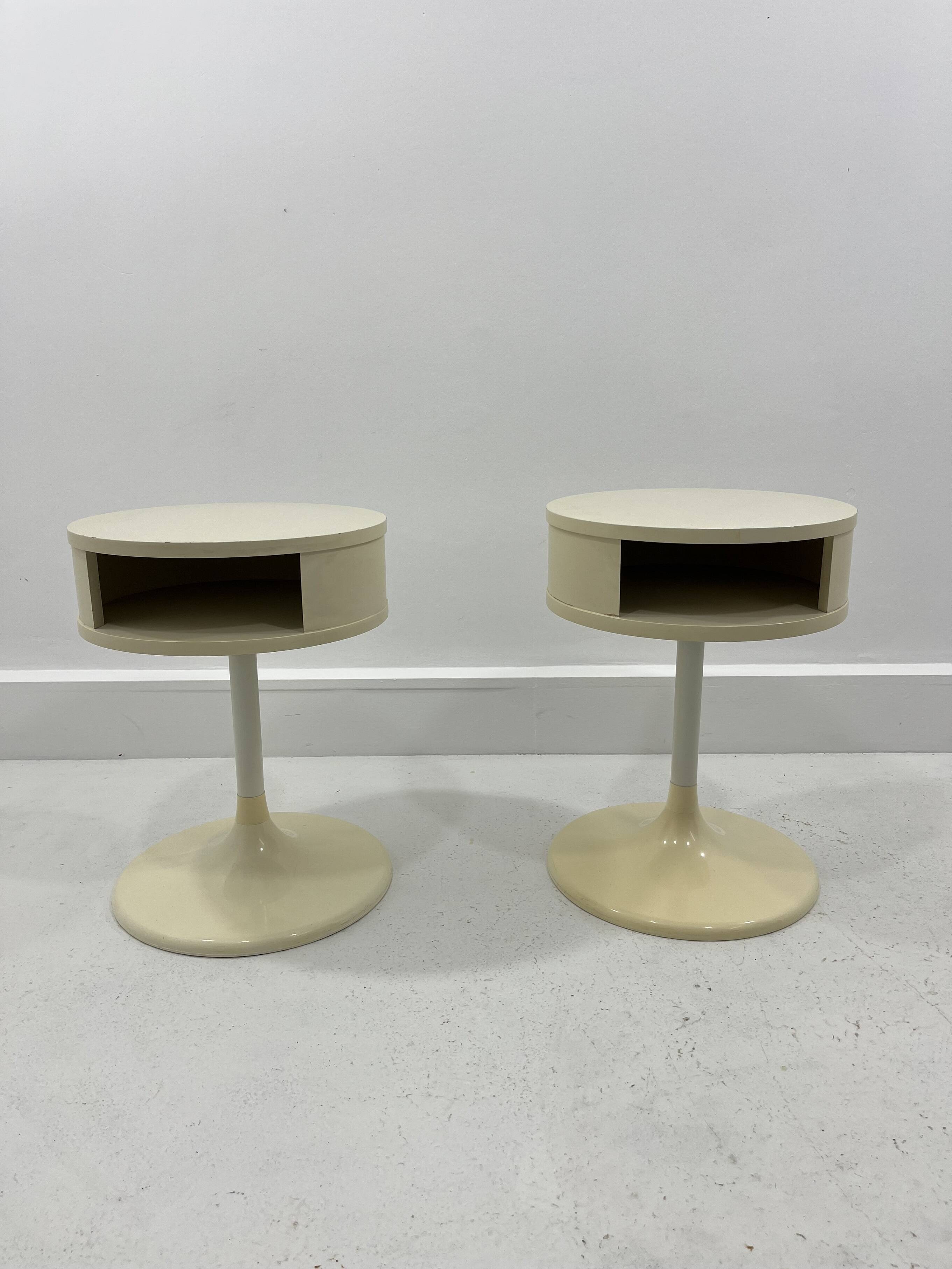 Tables d'appoint Tulipe de l'ère spatiale par Lusch Erzeugnis pour Lusch & Co, années 1970, ensemble de