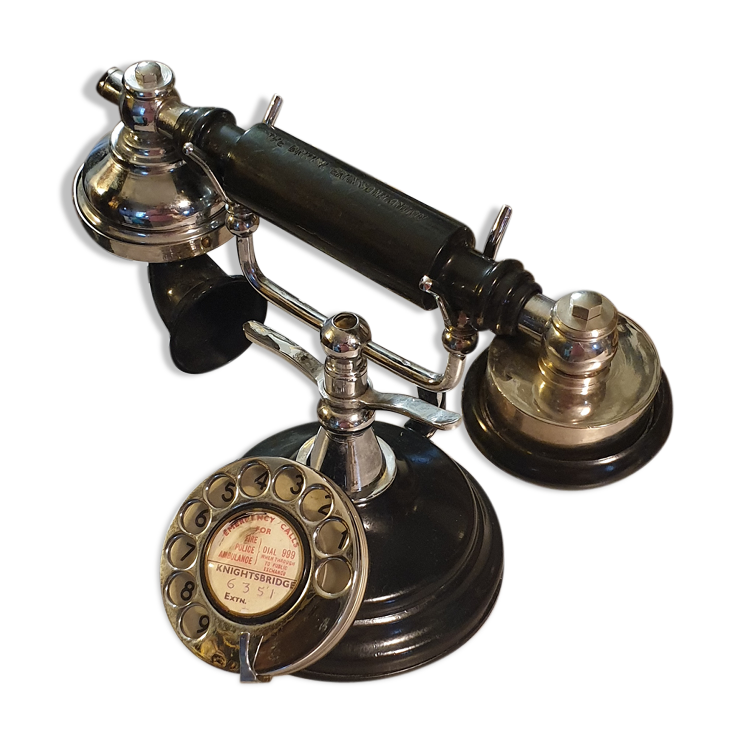 Wired English telephone bell in vintage Bakelite